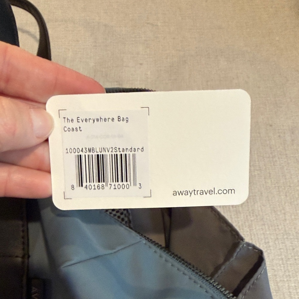 Away Everywhere Bag in coast - Picture 6 of 8